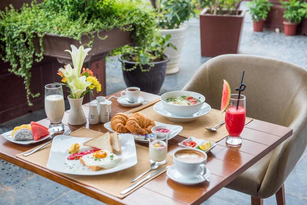 Dream Hotel And Apartment Hanoi Exteriör bild